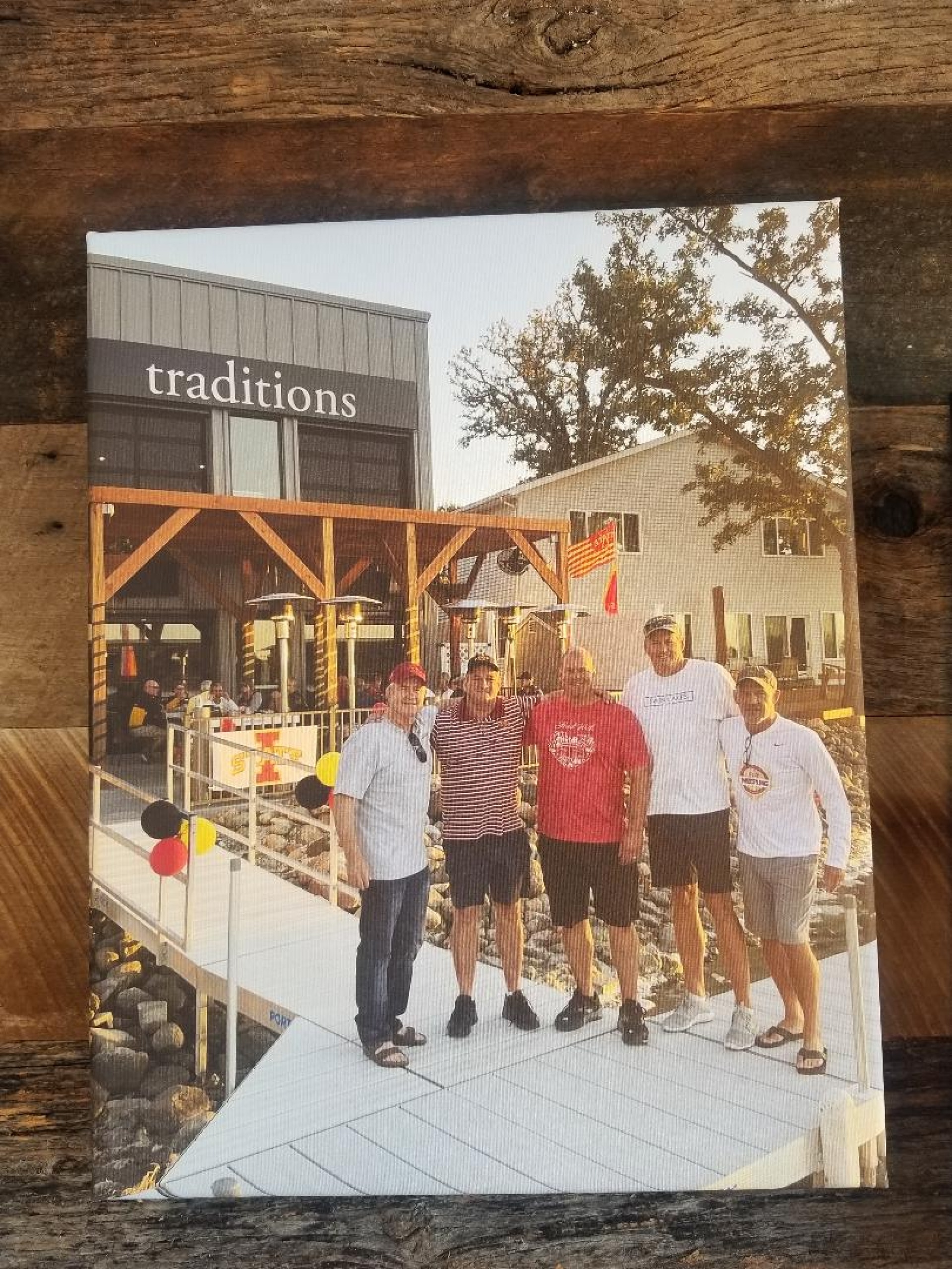 dining at Traditions at Twin Lakes 