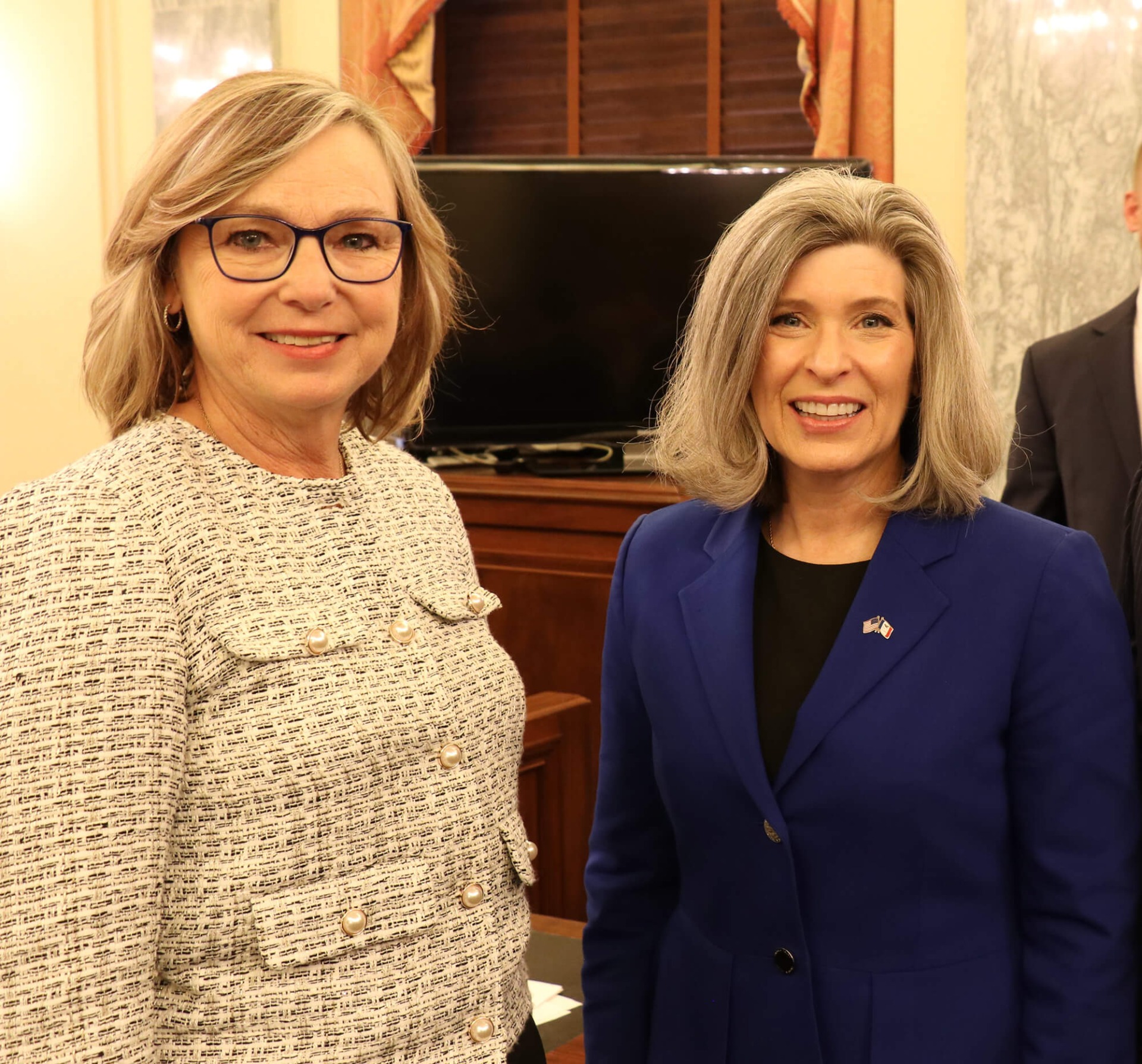 Senator Joni Ernst & Executive Director Theresa Hildreth